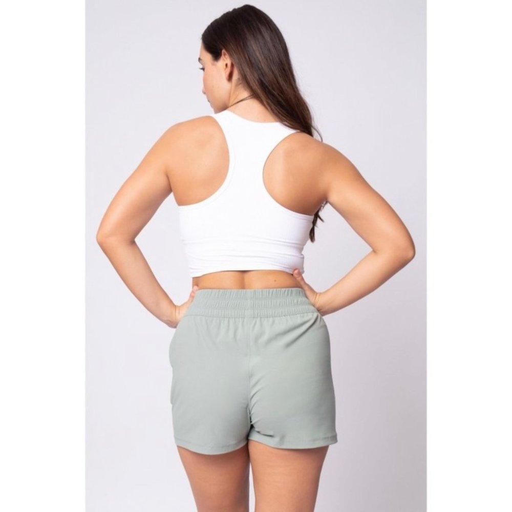 NEW Yogalicious Women's Commuter Outdoor Utility Skort Size XS - Picture 2 of 7